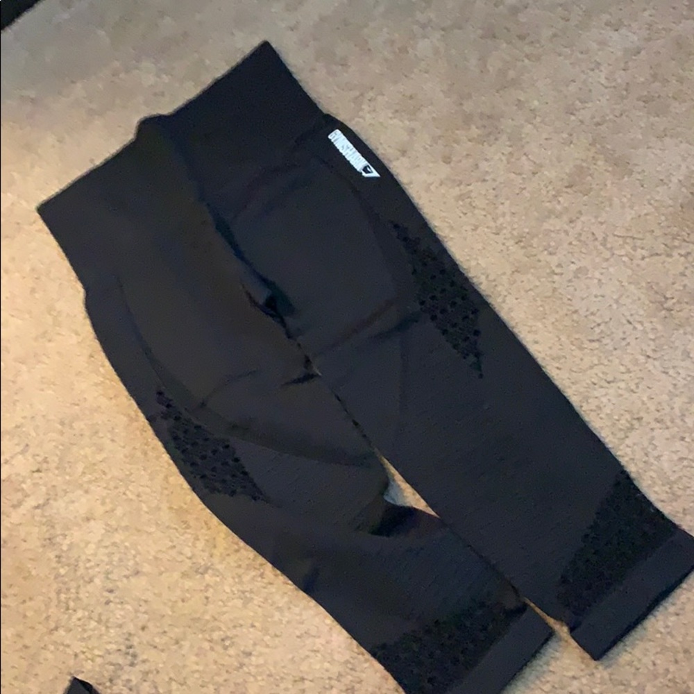 Seamless Energy CROOPED Leggings